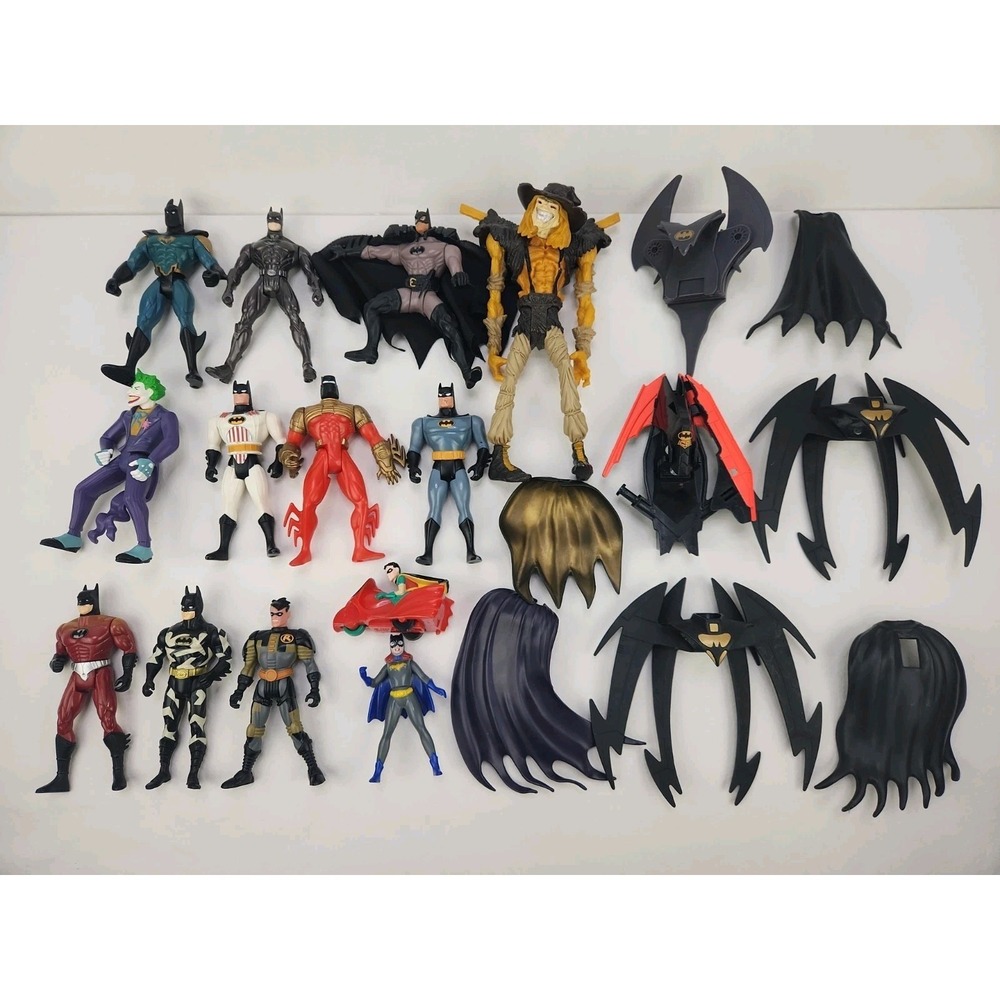 Vintage 90's Batman Figures & Accessories Lot Toys Capes DC